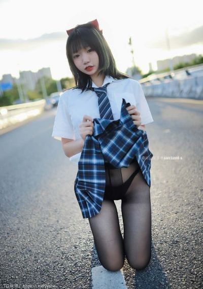 女大学生3